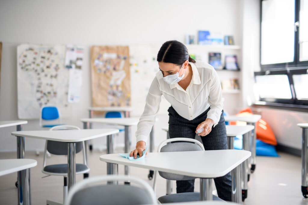 6 Reasons to Opt for Commercial School Cleaning Services